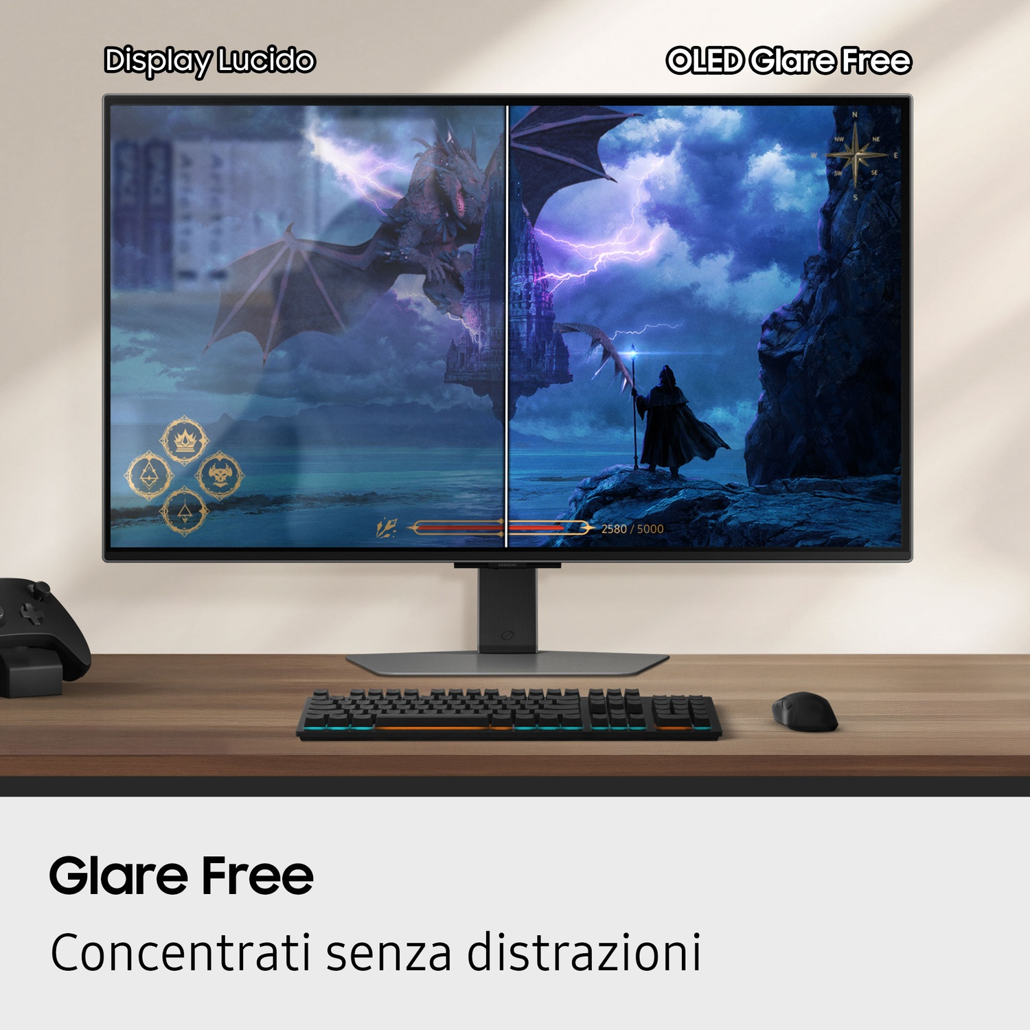 Un monitor mostra una scena di gioco con un drago e una figura con un bastone. Tastiera, mouse e controller di gioco davanti.