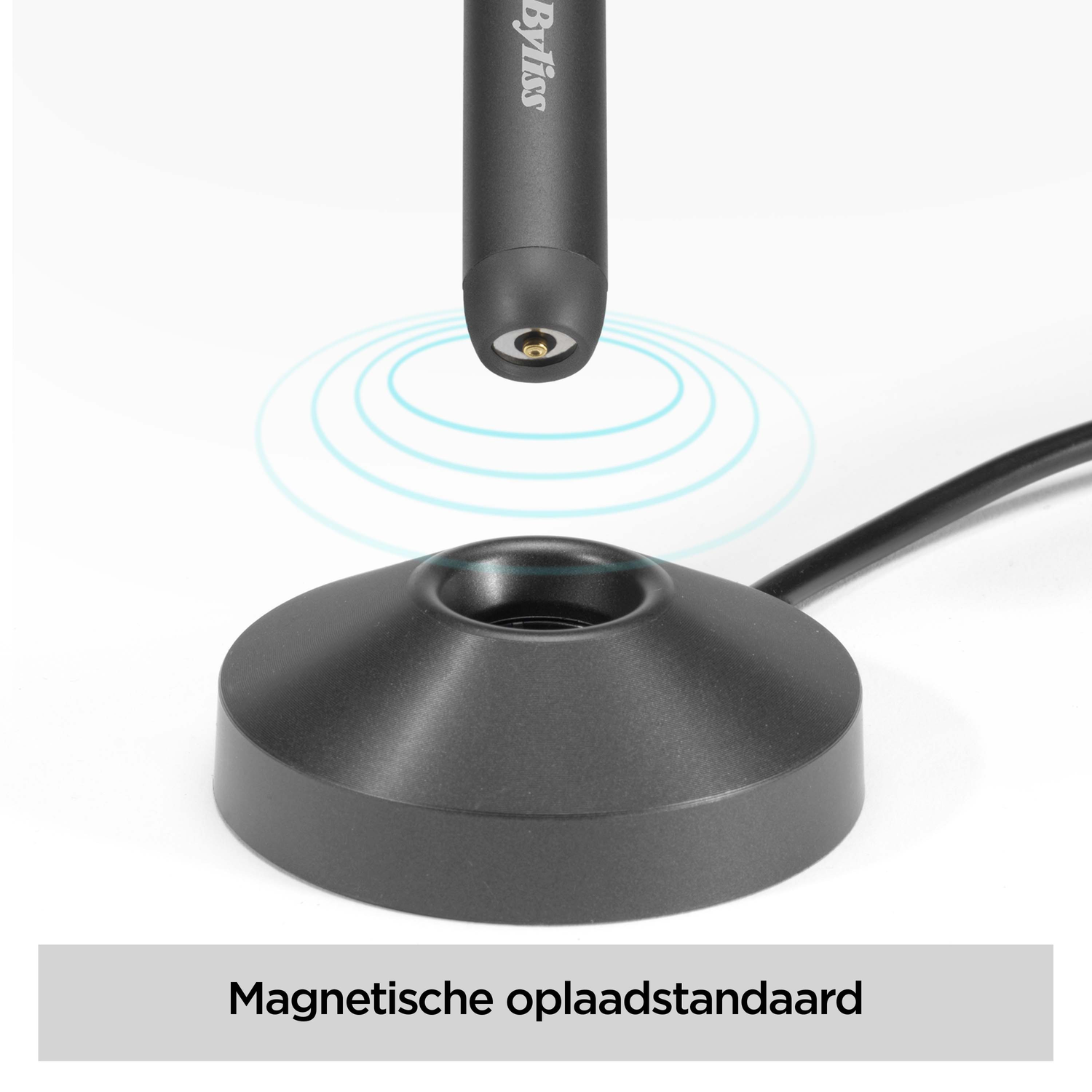 A black charging base with a black device hovering above it. Blue concentric circles. White background. The text says Magnetische oplaadstandaard.