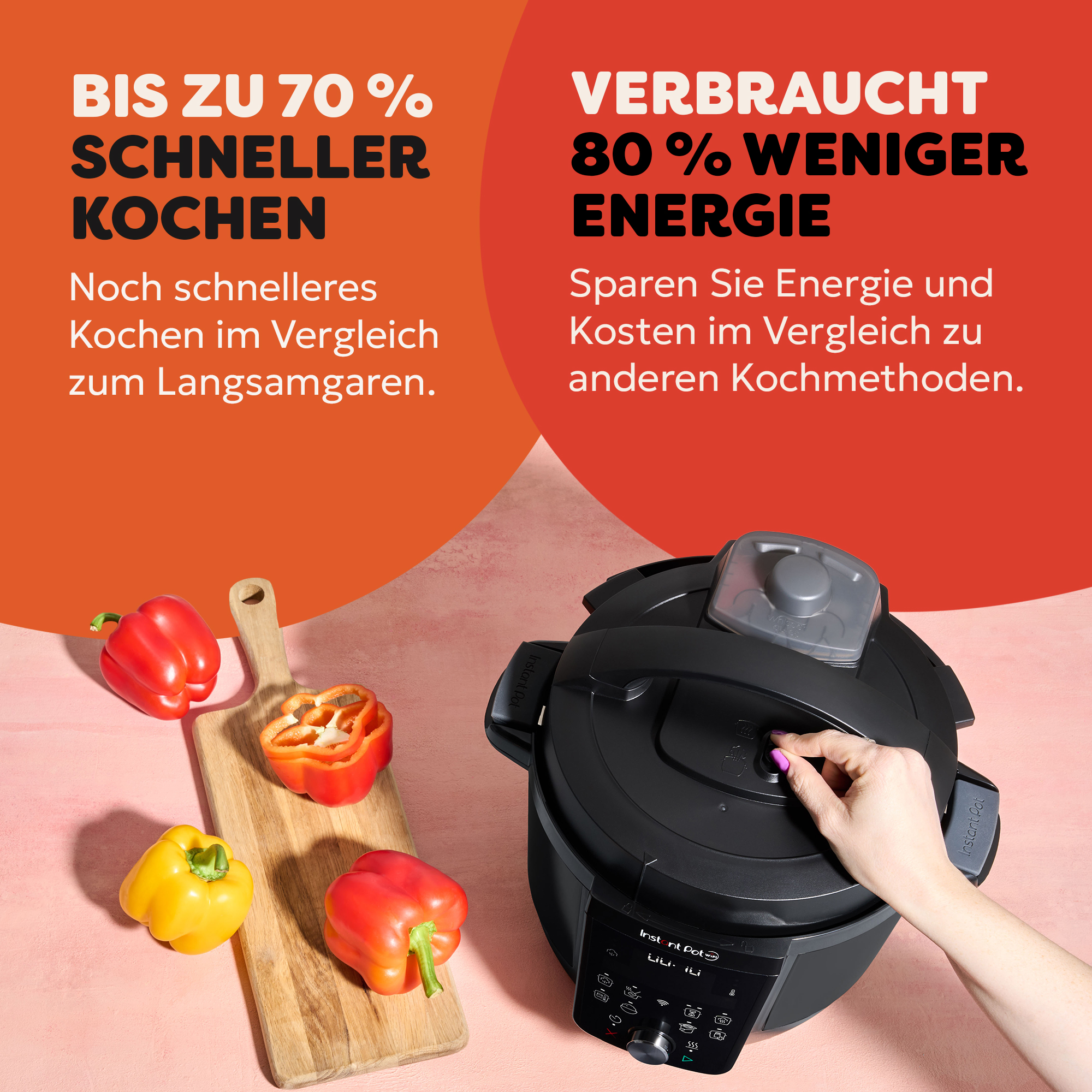 Ein schwarzer Instant Pot, eine Hand, Paprika und Text über Energieeinsparung und schnelleres Kochen.