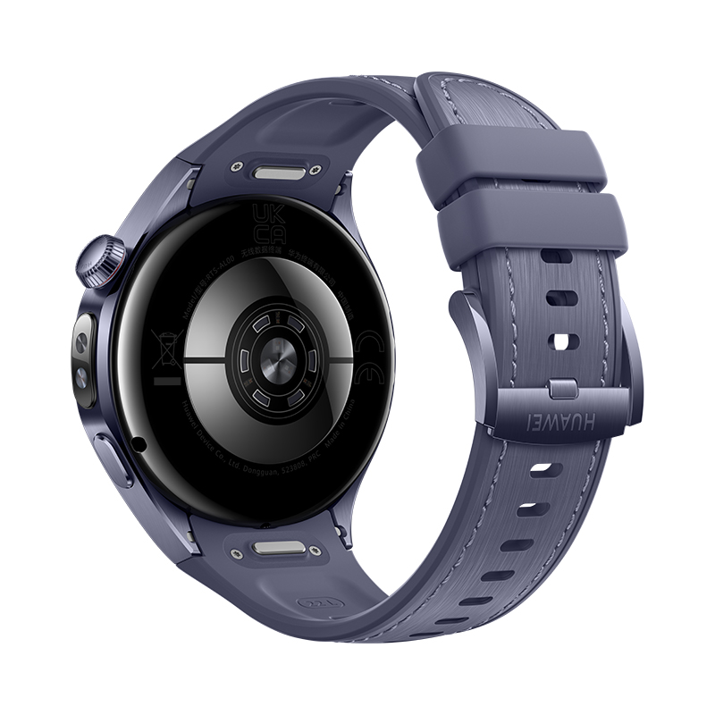 Un reloj inteligente azul oscuro con correa a juego. La esfera del reloj es negra con detalles plateados. La correa tiene una hebilla con el logotipo 'HUAWEI'.