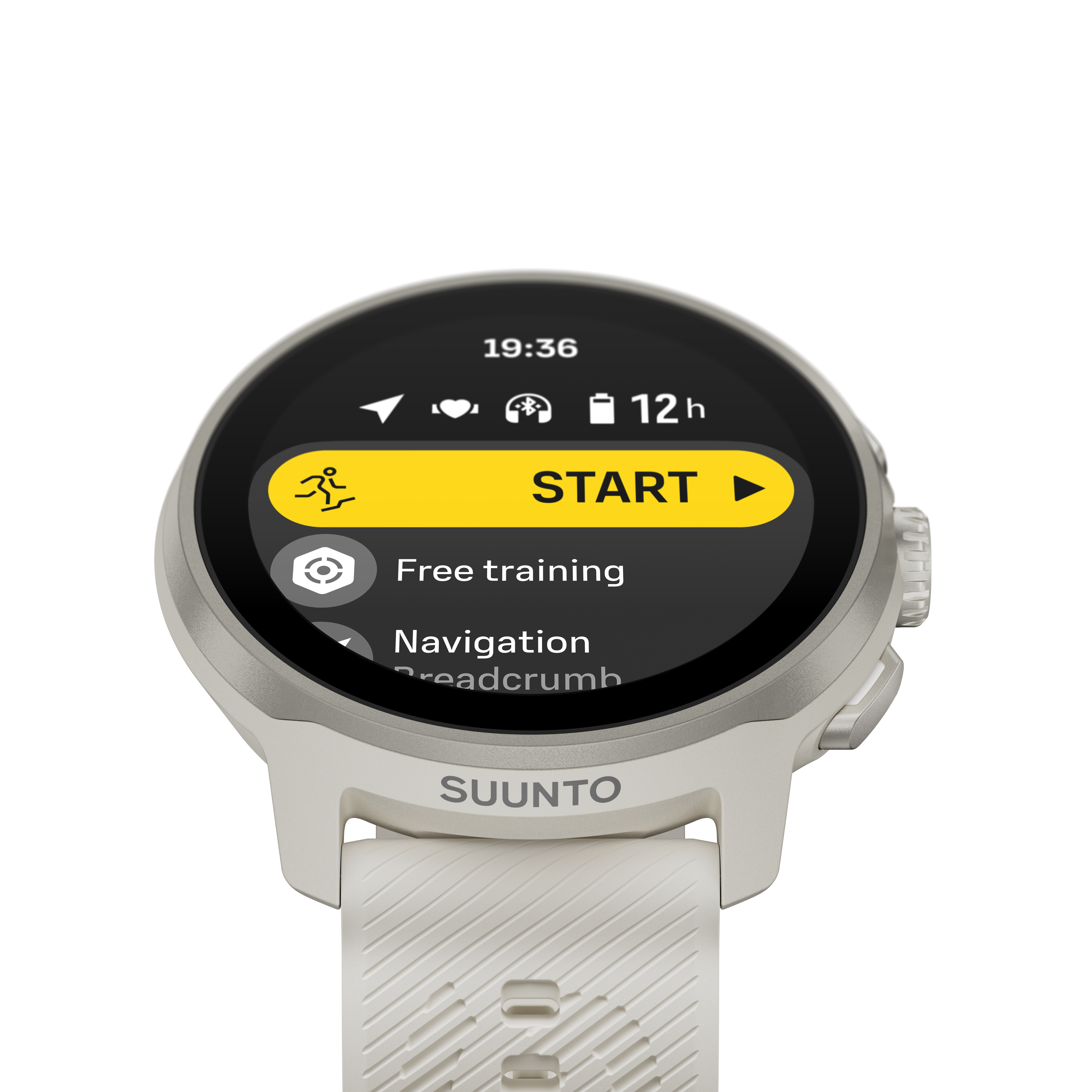 Un reloj inteligente Suunto muestra un menú de inicio con la hora y la duración de la batería. La pantalla muestra 'Iniciar' para correr y otras opciones de entrenamiento.