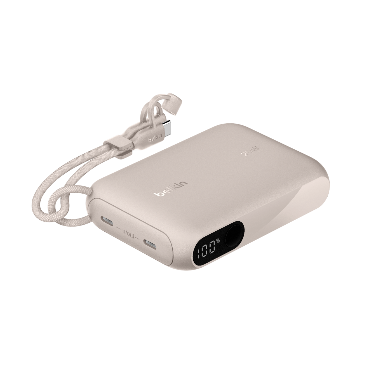 Batterie externe Belkin beige avec câble attaché. Affiche 100% de charge. Ports USB-C et entrée/sortie. 20W imprimés.