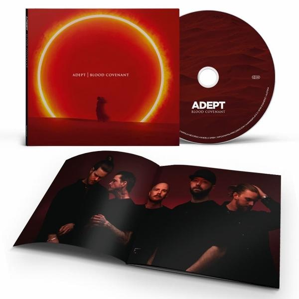 Albumcover: roter Sonne, einsame Figur. CD und Bandfoto innen. Bandmitglieder in schwarzen Hemden auf rotem Hintergrund.