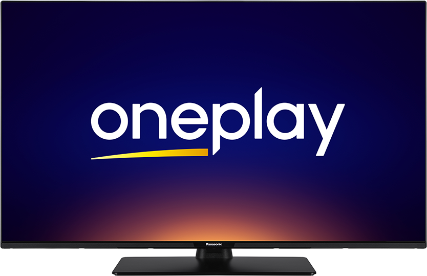 Egy TV képernyőjén a 'oneplay' szó látható fehérrel. Egy sárga vonal húzza alá az 'one'-t. A háttér kék és lila színátmenetes.