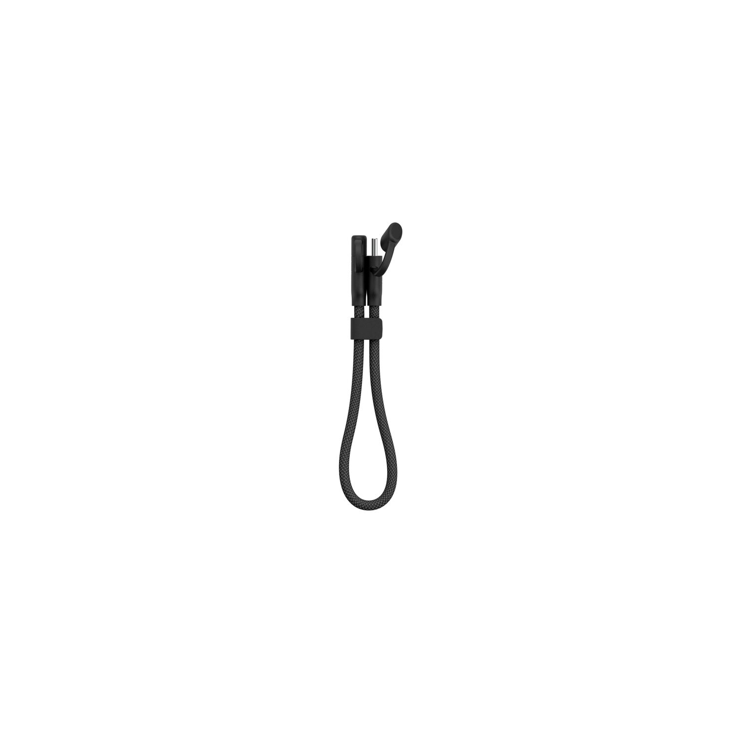 Un objet noir bouclé avec une apparence de corde texturée est suspendu sur un fond blanc. Une petite pièce angulaire est fixée en haut.