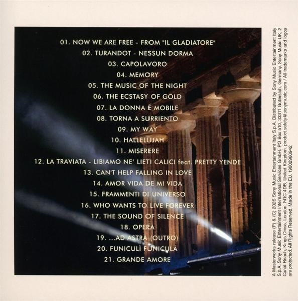 CD-Cover listet Songs wie 'Nessun Dorma' und 'Hallelujah', mit klassischem Architekturhintergrund.