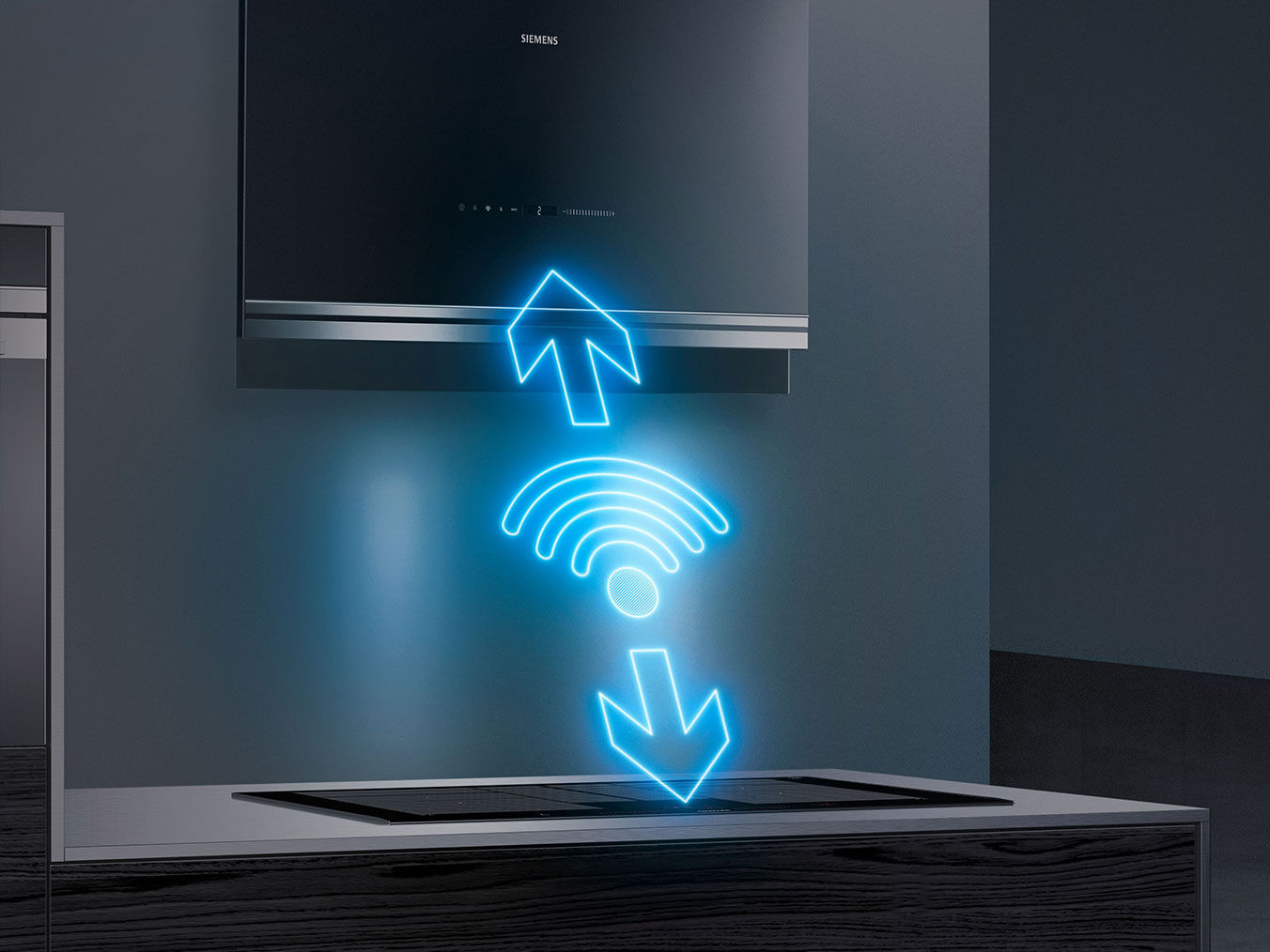 Kuchnia z czarnym okapem i płytą grzejną. Świecący symbol WiFi ze strzałkami. Szare i czarne szafki.