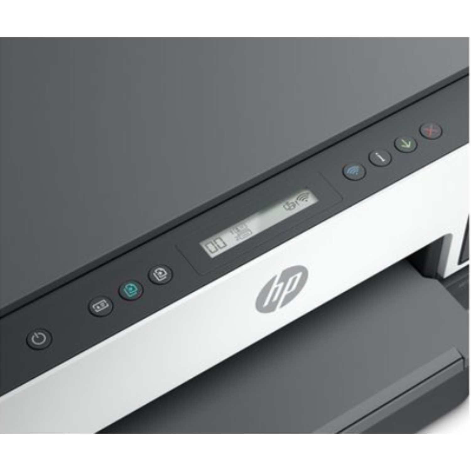 Een HP-printer met bedieningspaneel. Knoppen en een display tonen de status. Het HP-logo is zichtbaar. De printer is grijs en wit.