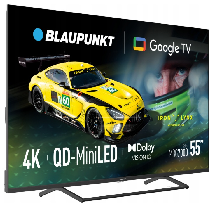 Telewizor Blaupunkt wyświetla żółty samochód wyścigowy, logo Google TV i twarz kierowcy. Zawiera 4K, QD-MiniLED i Dolby Vision IQ.