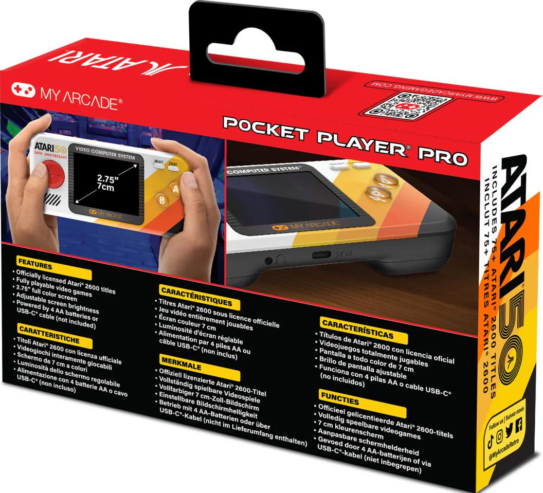 Boîte pour console portable. Elle a un écran, des boutons et un joystick. La boîte a du texte et des logos.