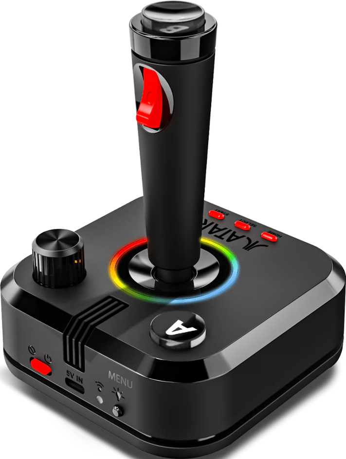 Une manette Atari noire avec un bouton rouge et une base. Elle a une lumière circulaire autour de la base de la manette.
