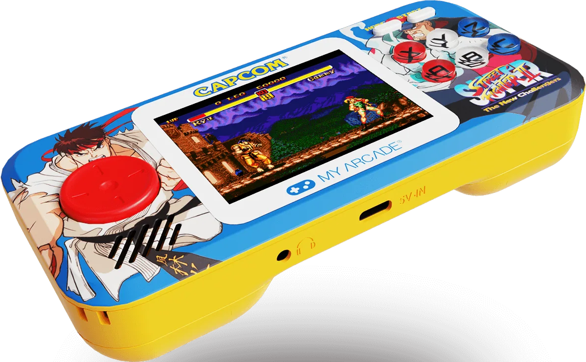 Une console d'arcade portable avec un écran affichant un jeu de combat. L'appareil est jaune et bleu, avec des illustrations et des boutons Street Fighter.