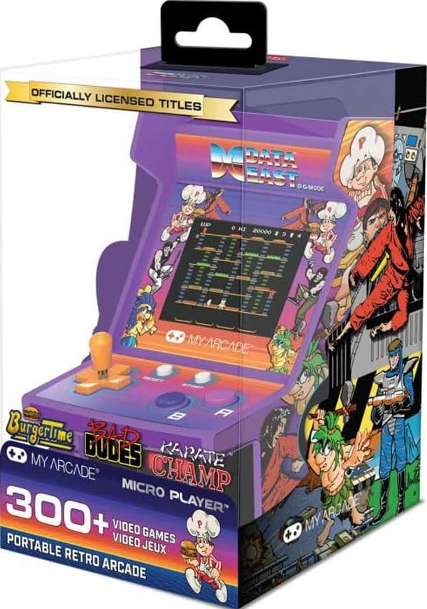 Boîte d'un jeu d'arcade rétro avec plus de 300 jeux. Violet et noir, avec des personnages et le nom du jeu.