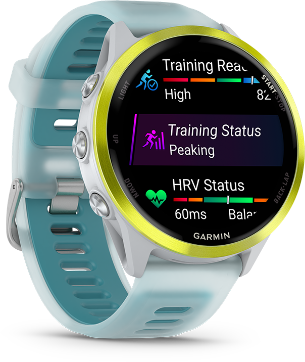 Egy Garmin okosóra, amely az edzés- és HRV-állapotot mutatja. Az óra kék szíjjal, sárga és fehér számlappal rendelkezik.