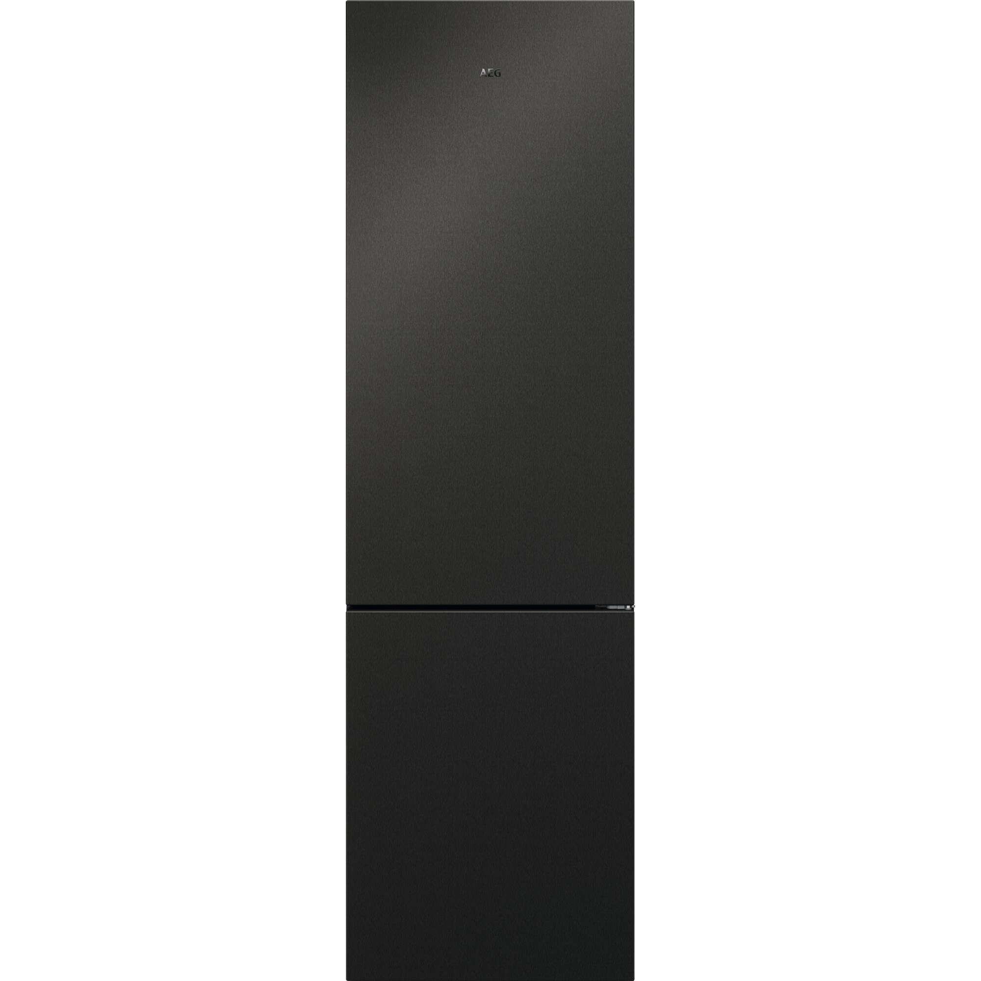 Ein schwarzer AEG-Kühlschrank mit zwei Türen. Das AEG-Logo ist oben sichtbar. Die Oberfläche hat eine strukturierte Optik.