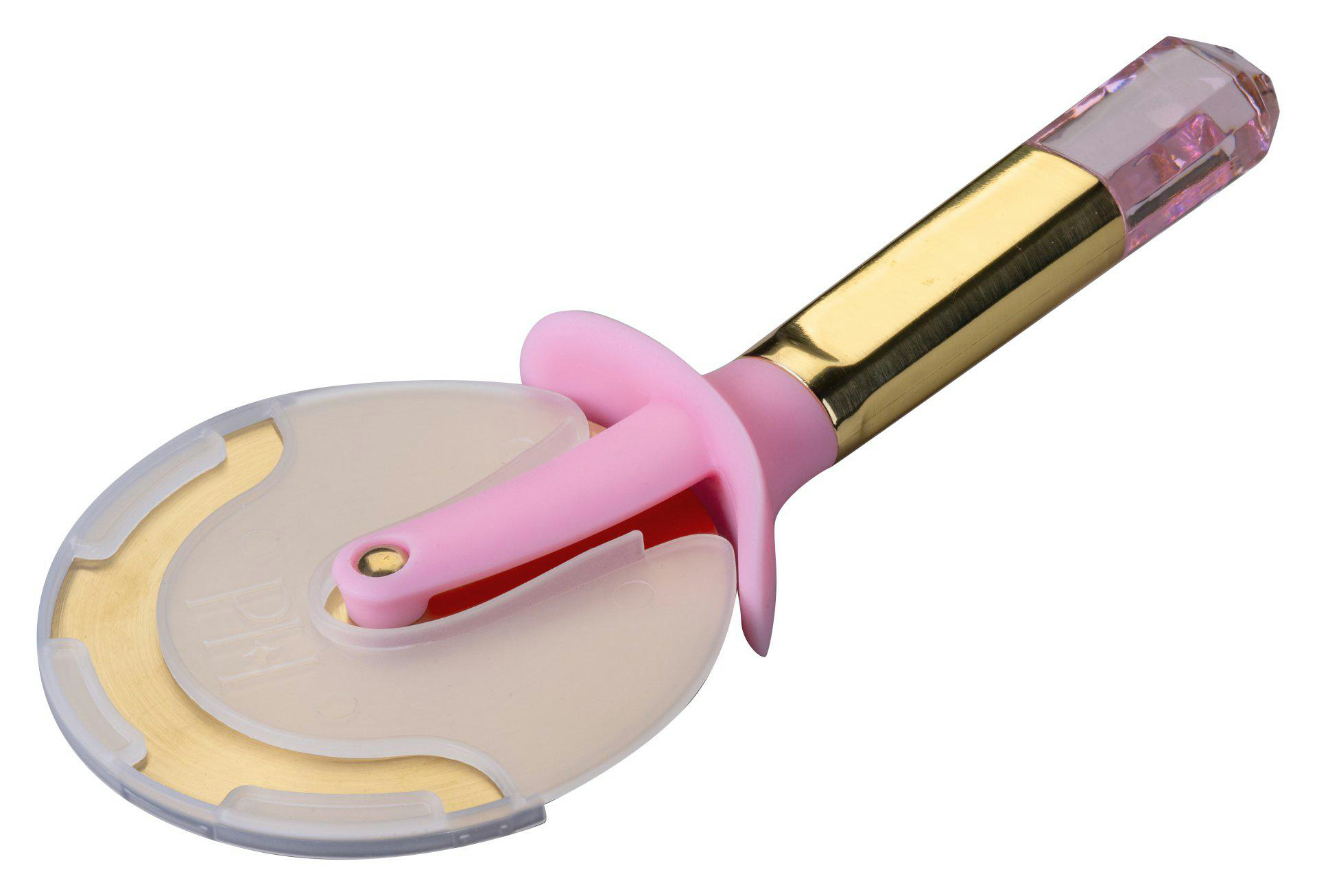 Ein Pizzaschneider mit rosa Griff, goldener Klinge und einem durchsichtigen, facettierten Oberteil am Griff.