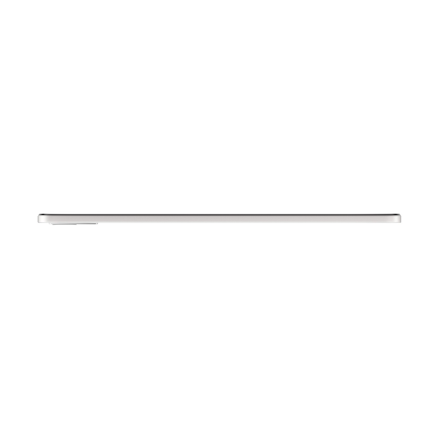 Un laptop argentato è visto di lato, appoggiato su una superficie bianca. Lo schermo è chiuso. Lo sfondo è bianco.