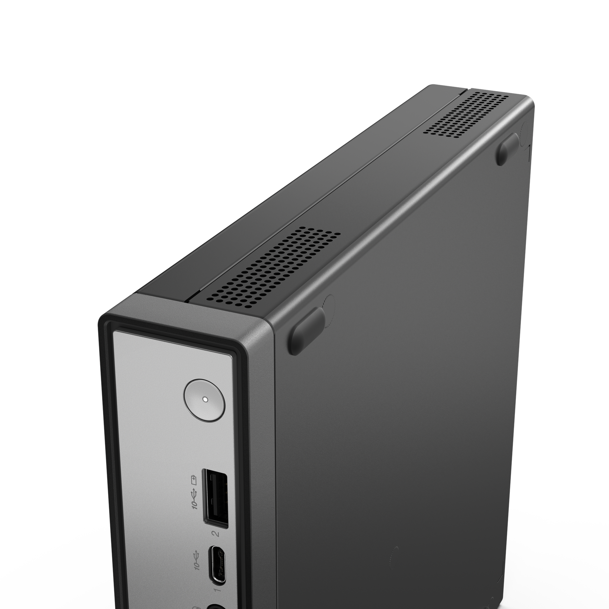 Dunkelgrauer Computerturm mit silberner Frontplatte. Mit Ein-/Aus-Taste, USB-Anschlüssen und Lüftungslöchern. Schwarzer Hintergrund.
