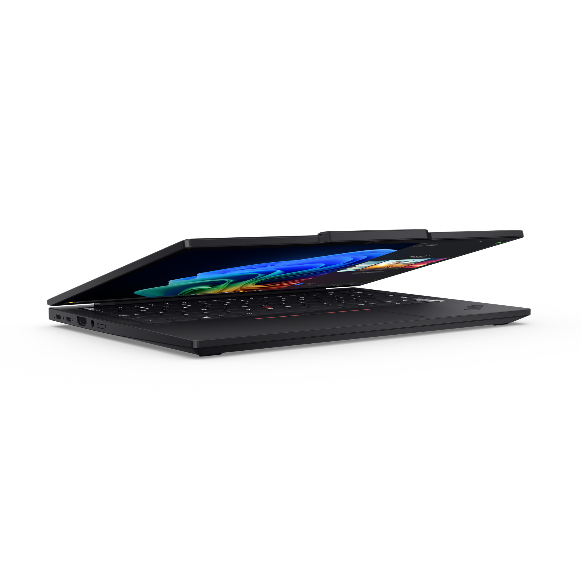 Schwarzer Laptop, teilweise geöffnet, auf schwarzem Hintergrund. Bildschirm mit farbenfrohen Grafiken. Tastatur mit rotem Trackpoint.