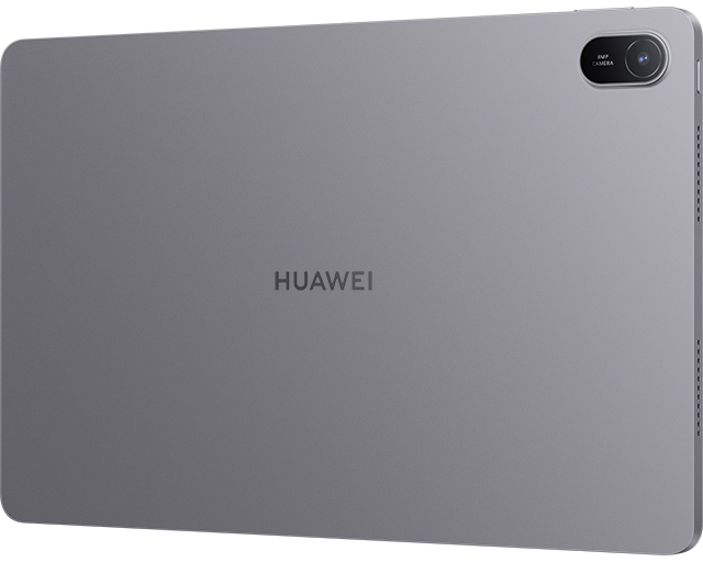 Szürke Huawei tablet hátlap. Kamerával, hangszóró lyukakkal és a márkanévvel. Elegáns design, lekerekített sarkokkal.