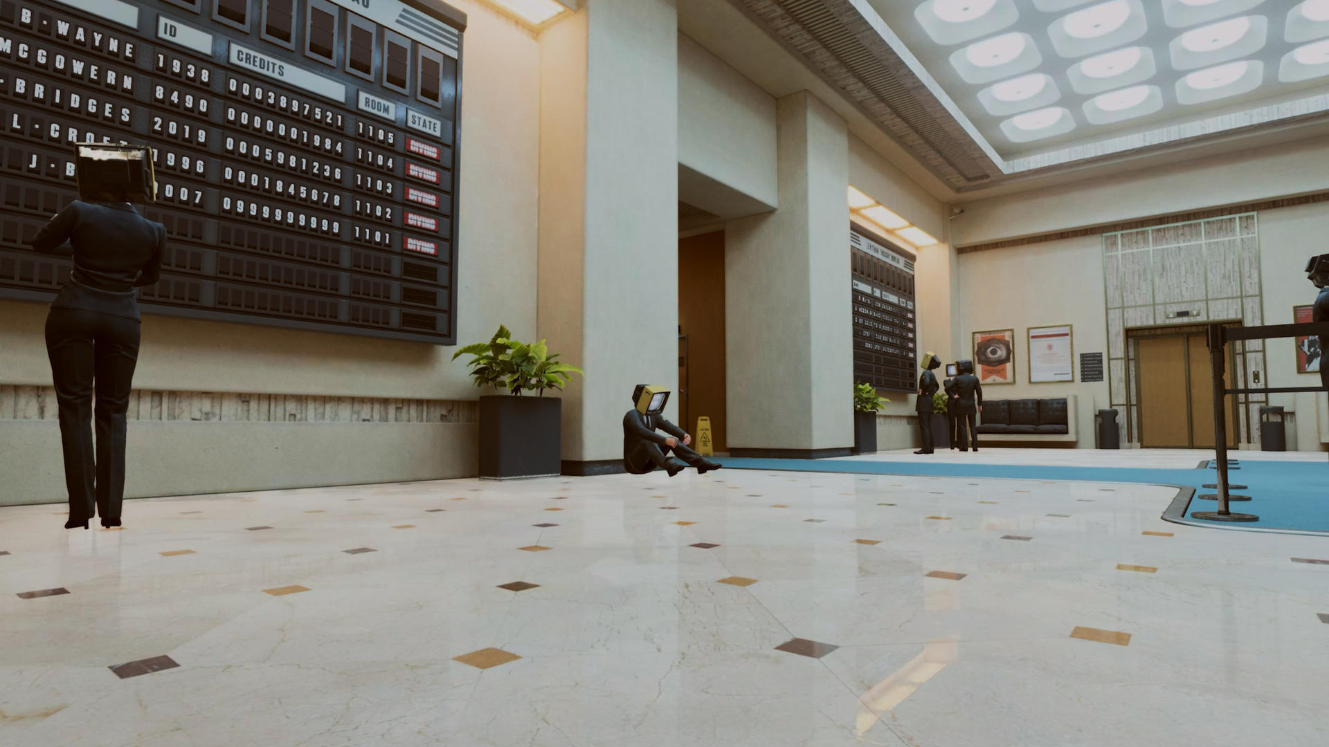 Eine Lobby mit Personen, die Fernsehgeräte als Köpfe tragen. Eine Tafel zeigt Namen und Nummern. Eine Person sitzt, andere stehen oder gehen.