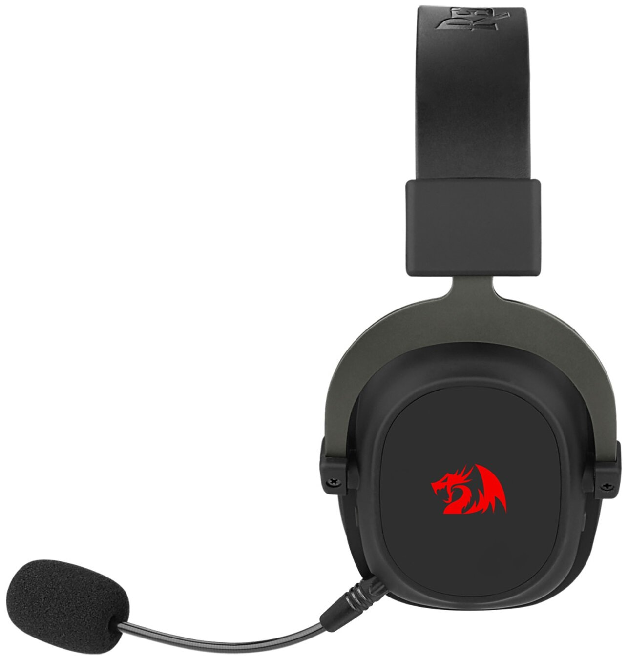 Czarne słuchawki dla graczy z czerwonym logo i mikrofonem. Tło jest białe.