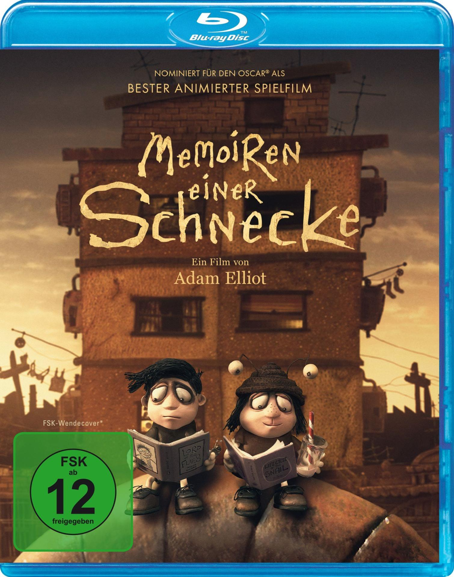 Blu-ray-Cover-Art für "Memoiren einer Schnecke". Zwei Cartoon-Schnecken lesen Bücher vor einem Gebäude. Text auf Deutsch. Freigegeben ab 12 Jahren.