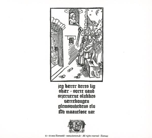 Schwarz-Weiß-Illustration. Eine Gruppe von Figuren spielt Musik auf einer Straße, eine Frau lehnt sich aus einem Fenster. Text auf Dänisch unten.
