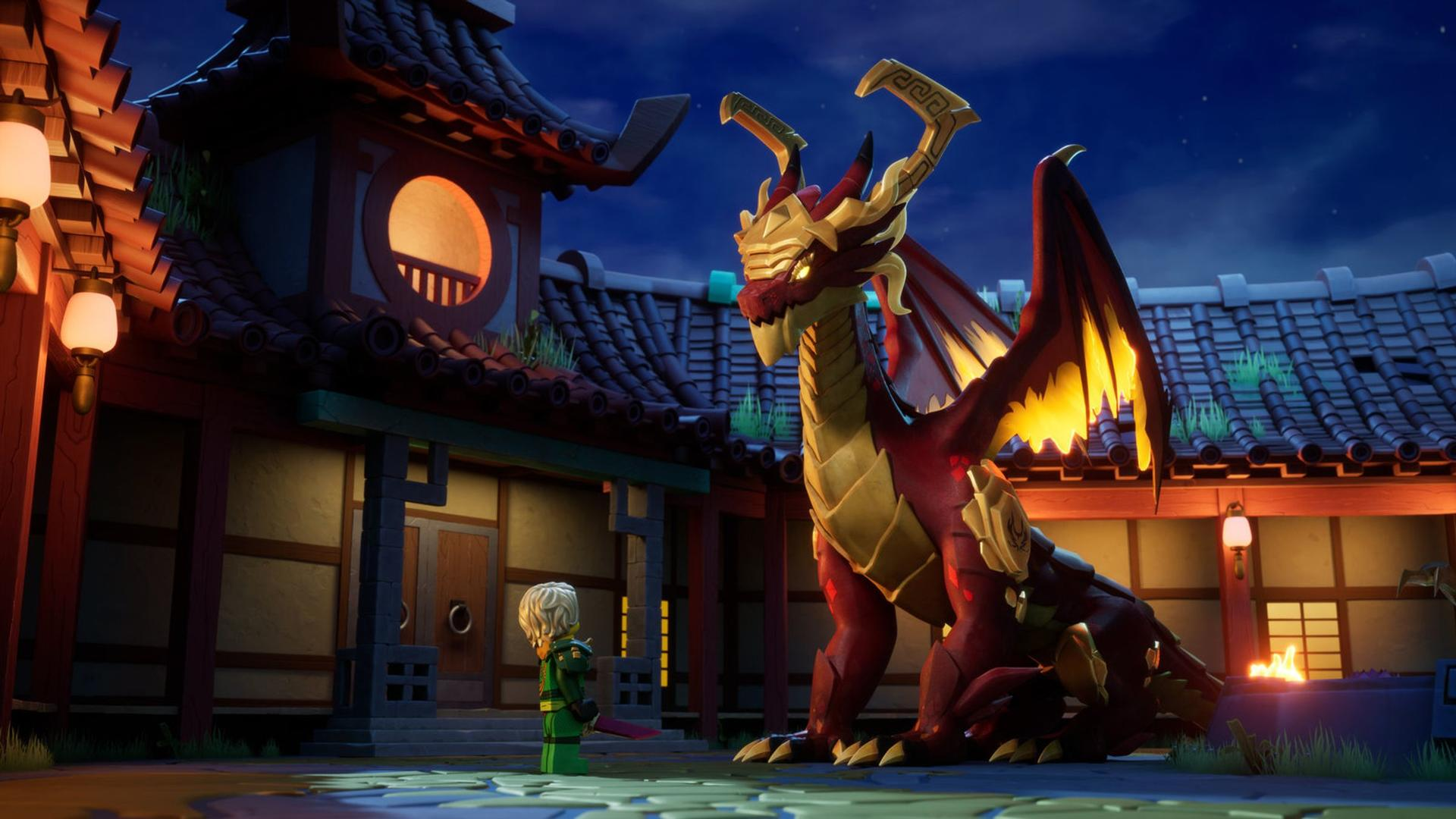 Ein rot-goldener Drache steht vor einem Gebäude. Ein Kind in Grün steht links. Der Himmel ist dunkel mit ein paar Sternen.