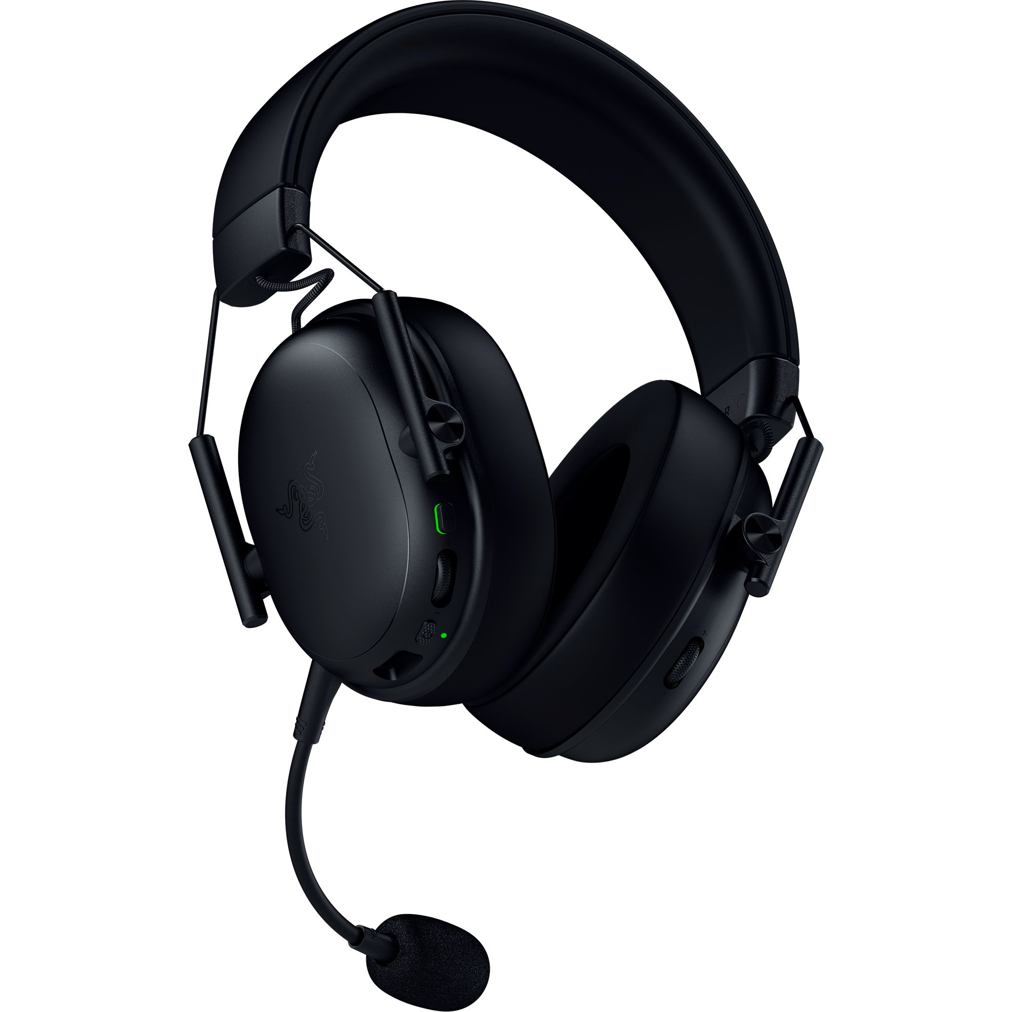 Schwarzes Razer-Gaming-Headset mit angeschlossenem Mikrofon. Das Headset ist leicht angewinkelt.