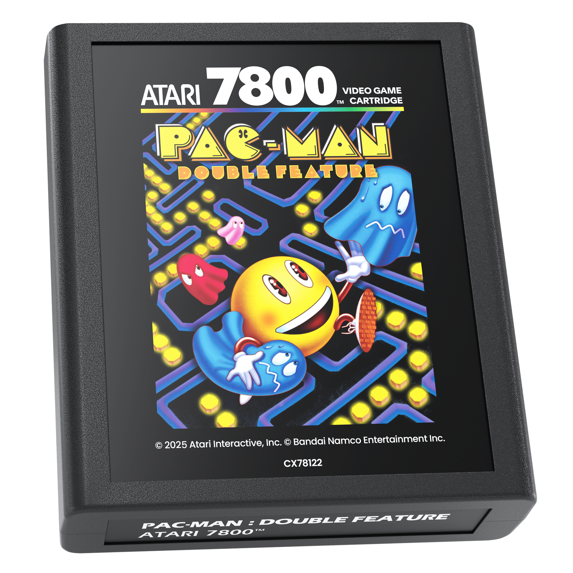 Atari 7800 Pac-Man Spielkassette. Gelber Pac-Man, blaue Geister und ein roter Geist werden angezeigt. Der Hintergrund ist schwarz.