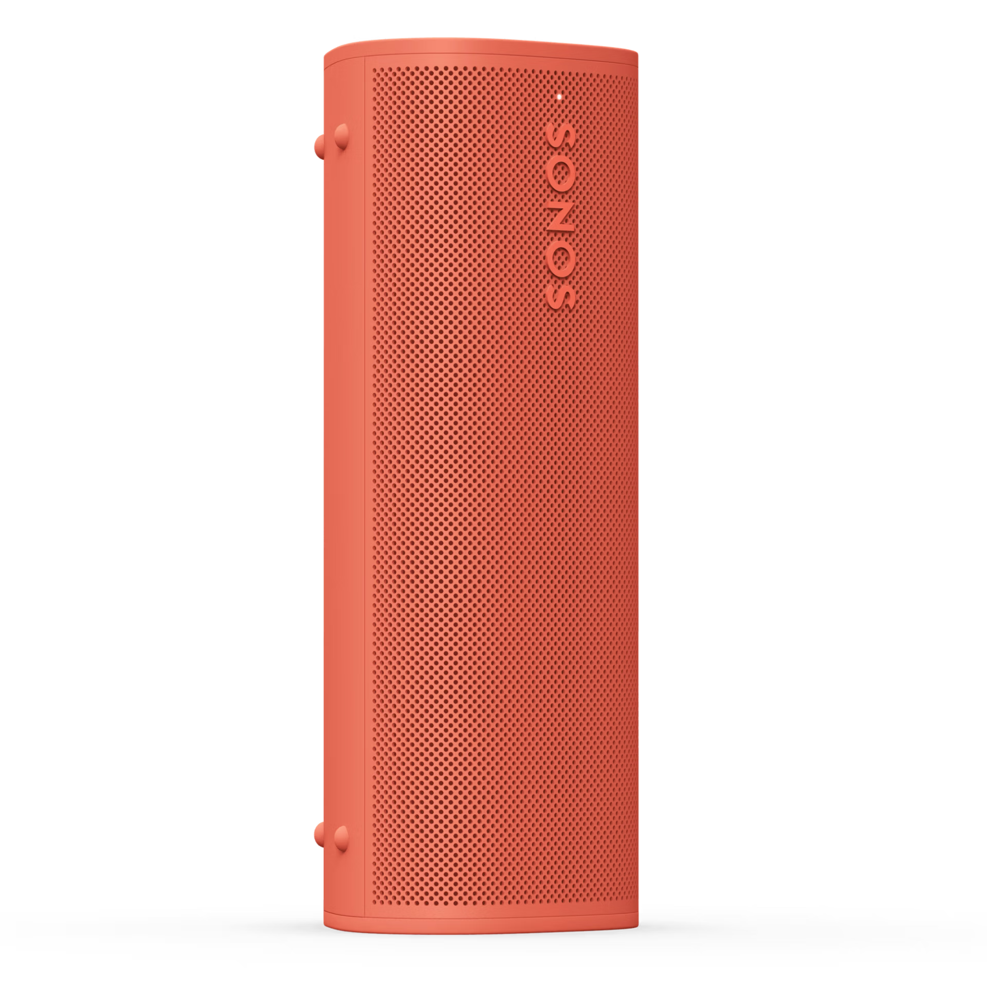 Korall színű Sonos hangszóró fekete háttér előtt. Perforált előlappal és Sonos logóval.