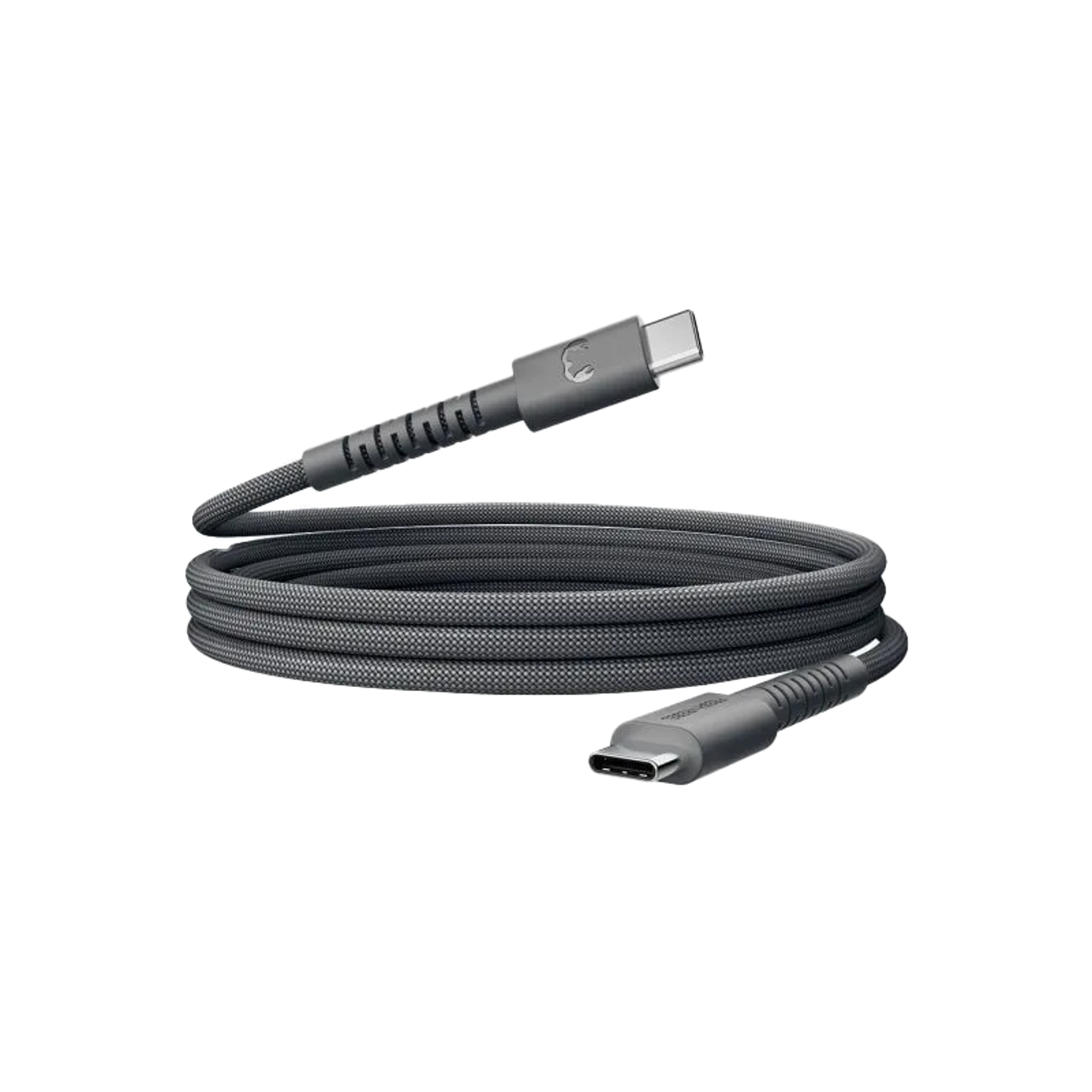 Een donkergrijze USB-C-kabel met een gevlochten ontwerp. Eén uiteinde is aangesloten, de andere heeft een USB-C-connector. Zwarte achtergrond.