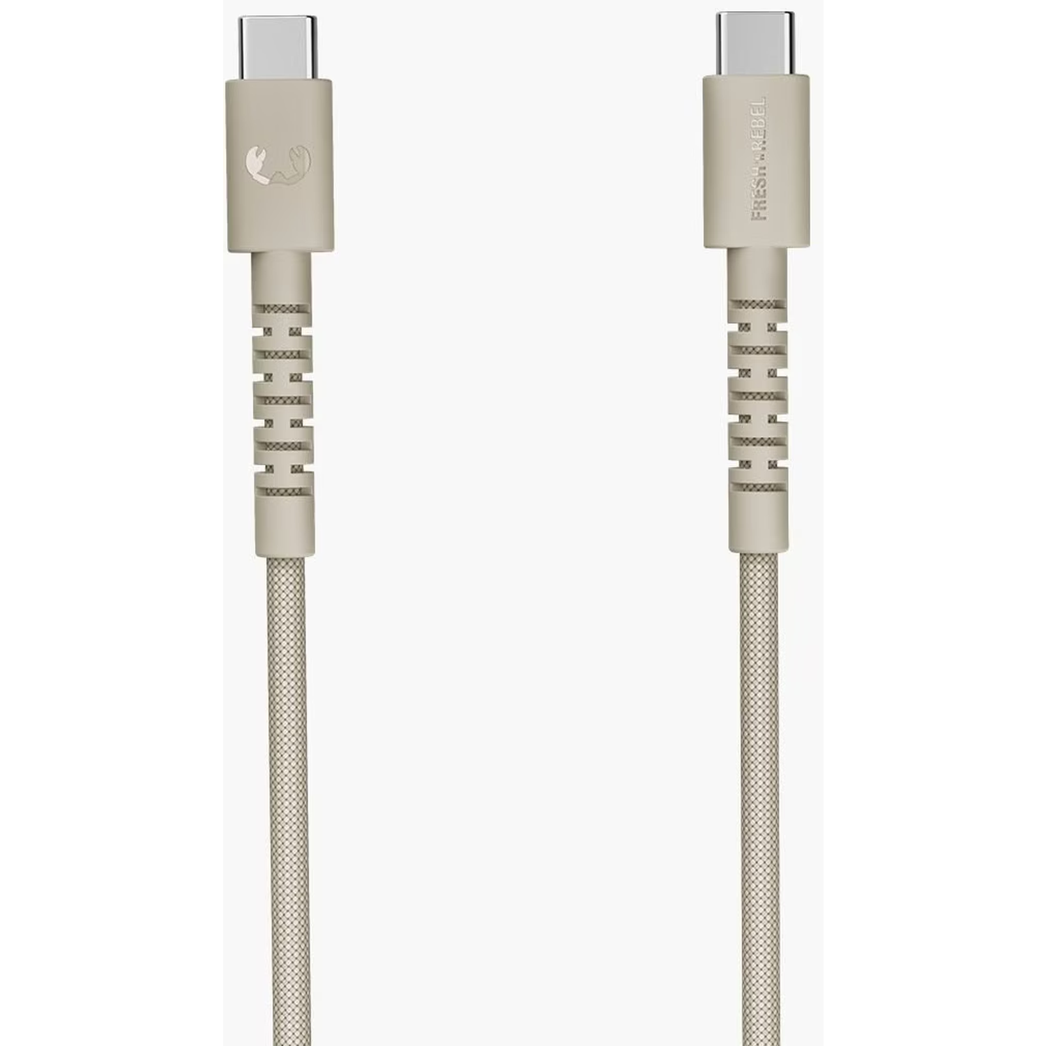 Er worden twee beige USB-C-kabels getoond. Eén heeft een logo, de andere de tekst 'Fresh 'n Rebel'. Beide hebben getextureerde snoeren en zilveren connectoren.
