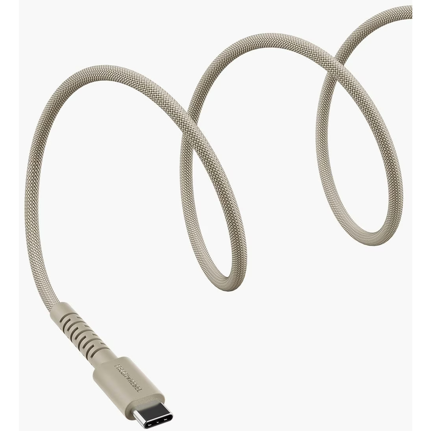 Een opgerolde beige USB-C-kabel. De kabel heeft een textuuroppervlak. De connector is lichtbeige met de merknaam erop.