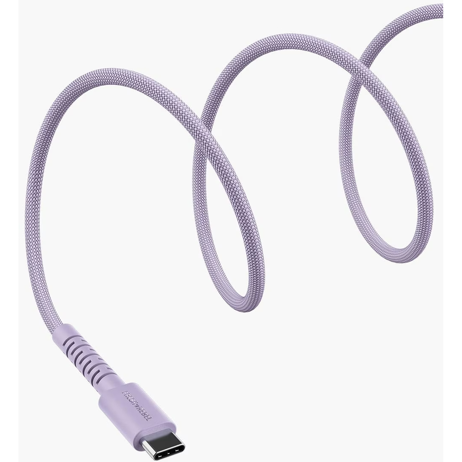 Een opgerolde, lavendelkleurige USB-C-kabel op een witte achtergrond. De kabel heeft een textuurpatroon en een connector met de merknaam.