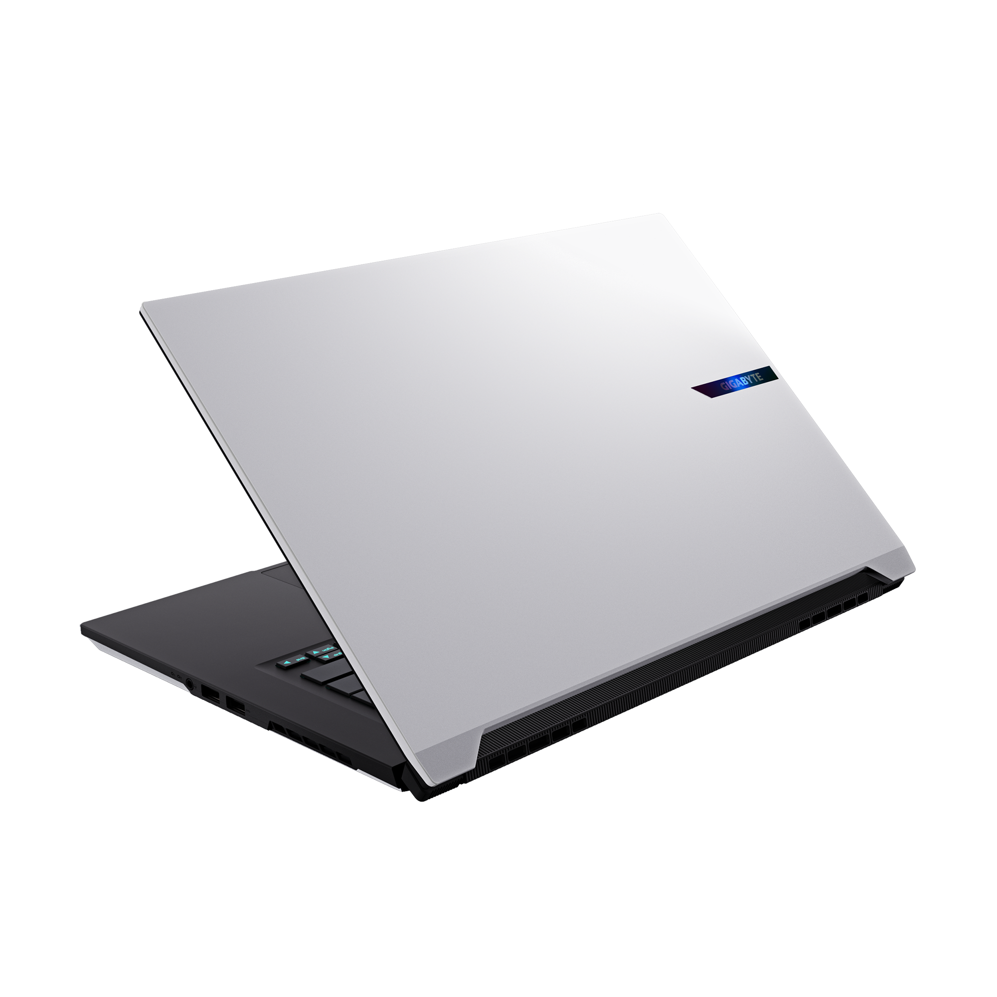 Portátil plateado sobre una superficie negra. La tapa está abierta con el logo de Gigabyte. El teclado es negro.