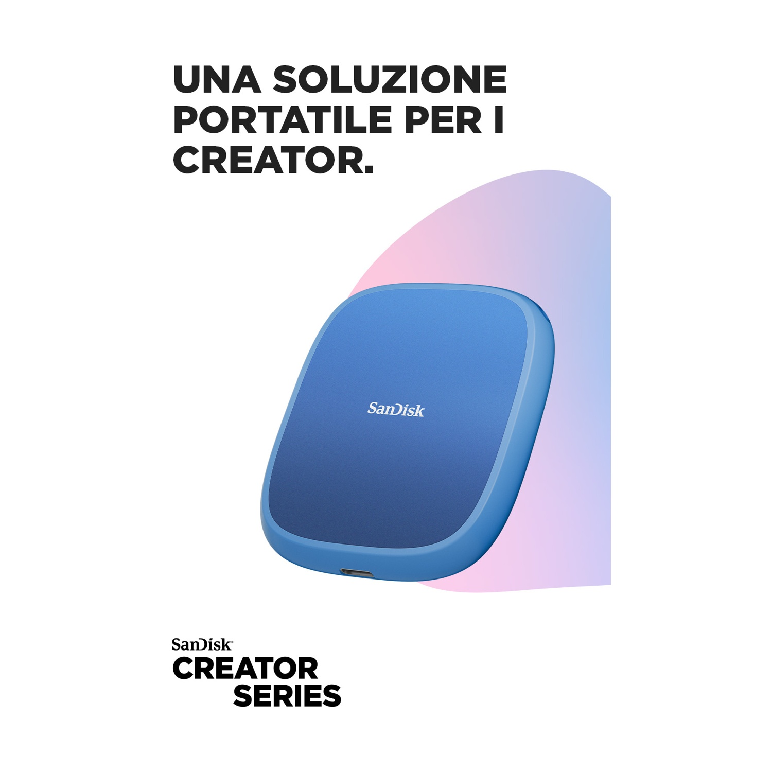 Un dispositivo quadrato blu arrotondato con etichetta 'SanDisk', testo di marketing e sfondo bianco.