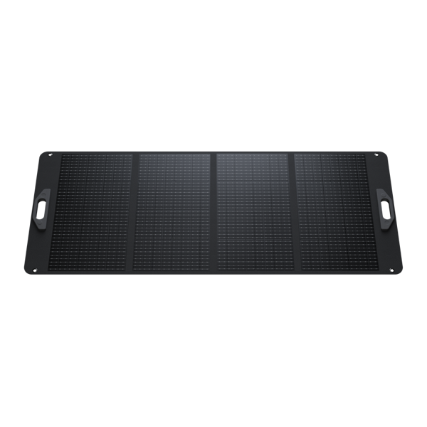 Un panel solar negro rectangular con superficie texturizada. Tiene un asa en cada extremo y está sobre un fondo negro.