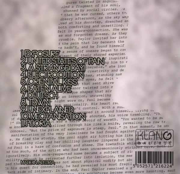 Textgefüllte Seite mit Titeln wie 'Exposure' und 'United States of Pain'. Ein rechteckiges Logo befindet sich in der Ecke.