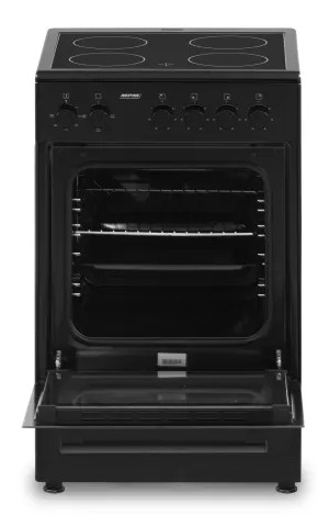 Czarna kuchenka elektryczna z otwartymi drzwiami piekarnika. Płyta grzejna ma cztery palniki. Widoczne pokrętła i wnętrze piekarnika.