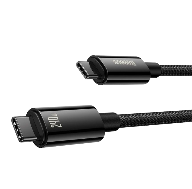 'Baseus' markası ve '240W' işareti olan siyah bir USB-C şarj kablosu. Kablo, siyah bir arka plan üzerinde örgülü bir dokuya sahip.
