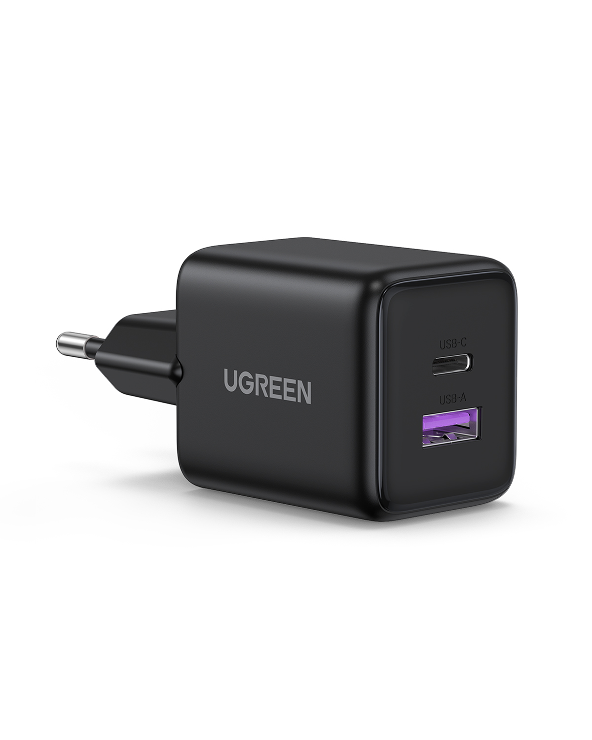 Siyah bir UGREEN USB şarj cihazı ve fiş. USB-C ve USB-A bağlantı noktalarına sahip. USB-A bağlantı noktası mor.
