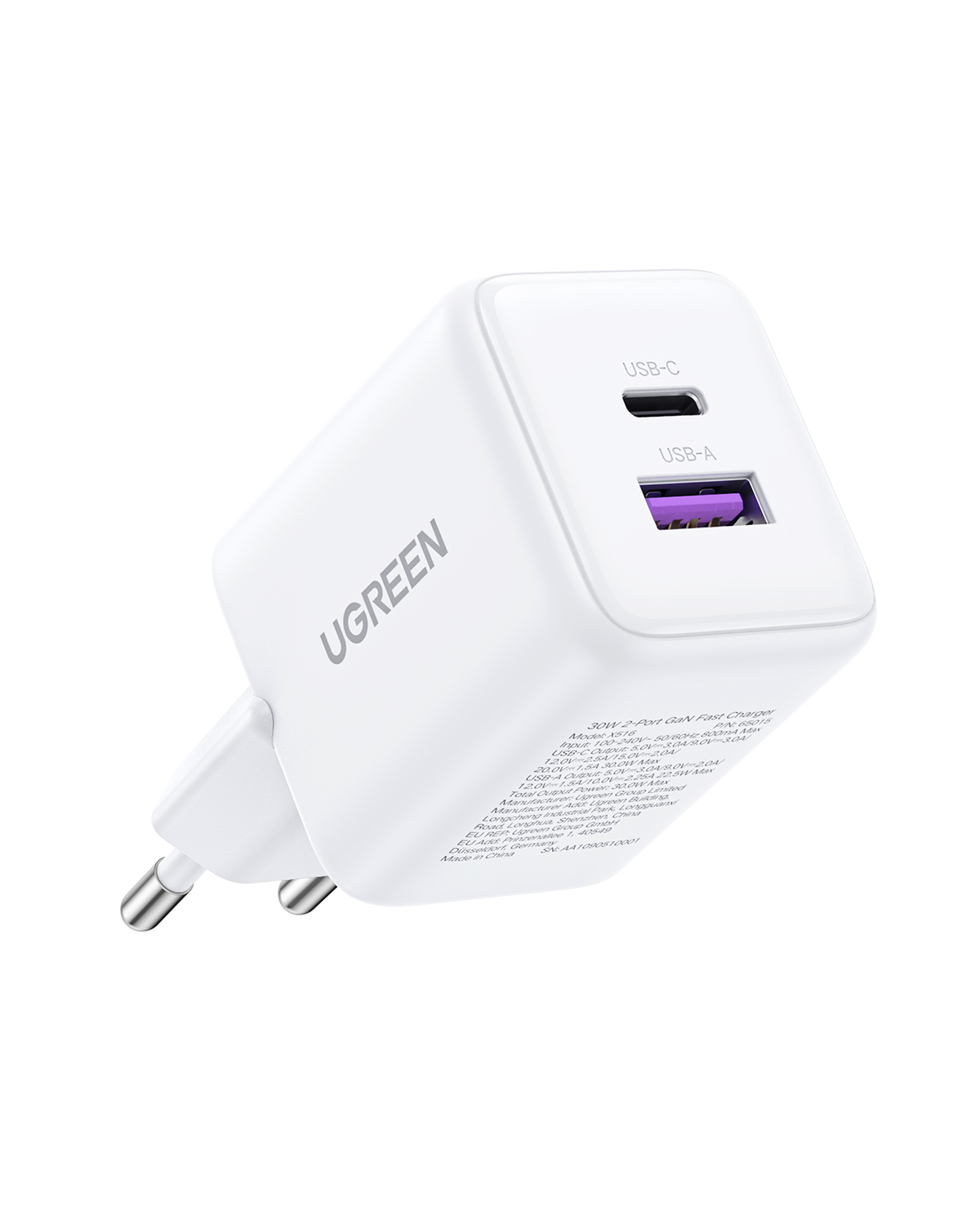 USB-C ve USB-A bağlantı noktalarına sahip beyaz bir UGREEN şarj cihazı. USB-A bağlantı noktası mor. Fiş görünür.