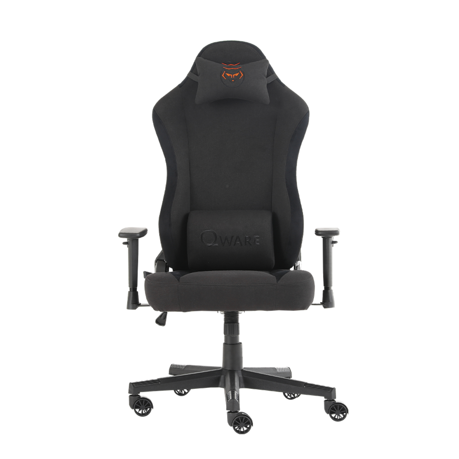 Chaise de jeu noire avec appui-tête, dossier, accoudoirs et roulettes. Elle a un logo orange sur l'appui-tête et le support lombaire.