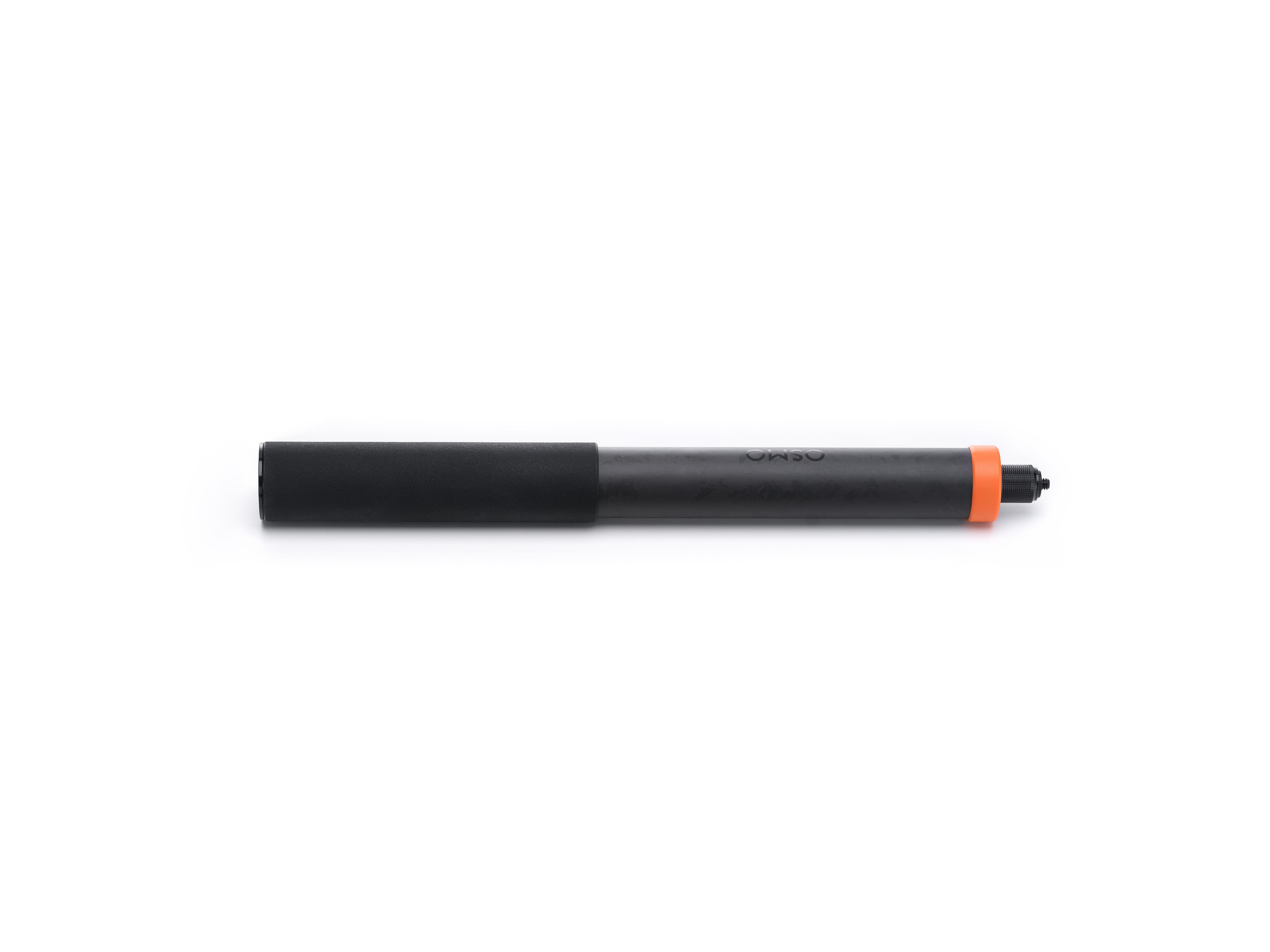 Schwarzes Osmo-Gerät auf weißem Hintergrund. Es hat einen schwarzen Griff, einen orangefarbenen Ring und ein kleines schwarzes Ende.