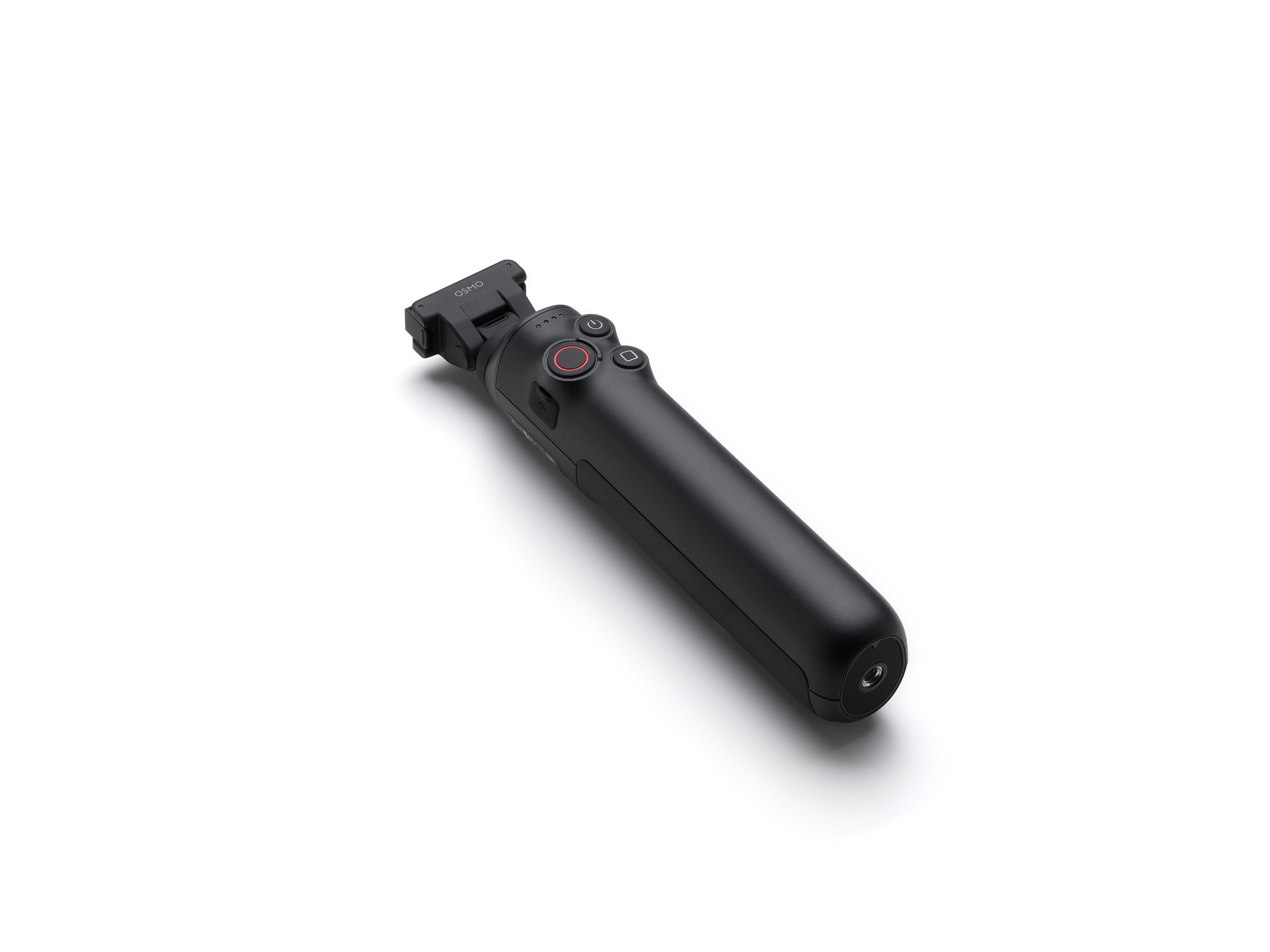 Ein schwarzes Osmo-Mobilgerät auf weißem Hintergrund. Es hat Knöpfe und eine Kamerahalterung.