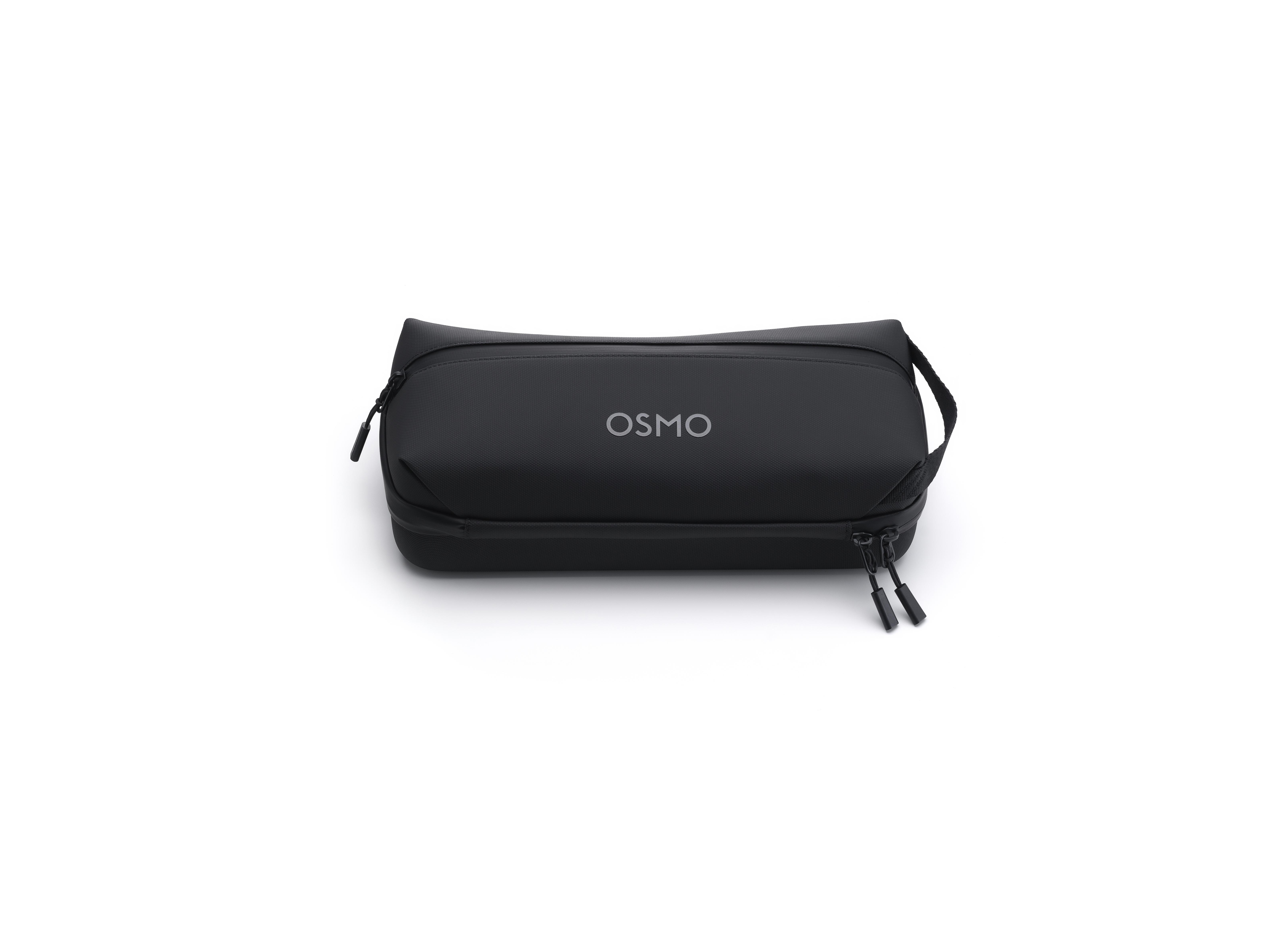 Eine schwarze rechteckige Tasche mit dem Wort "OSMO". Der Hintergrund ist weiß.