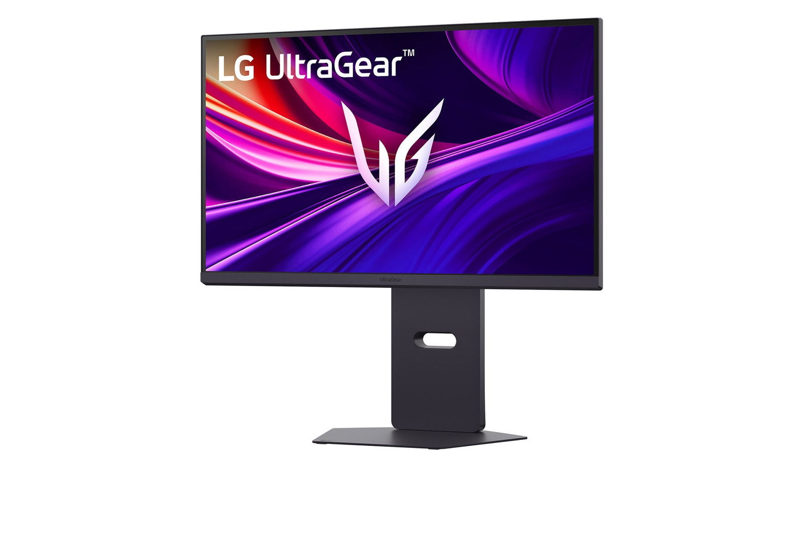 LG UltraGear monitor. A kijelző lila és rózsaszín absztrakt dizájnt mutat. A monitor fekete állványon van.