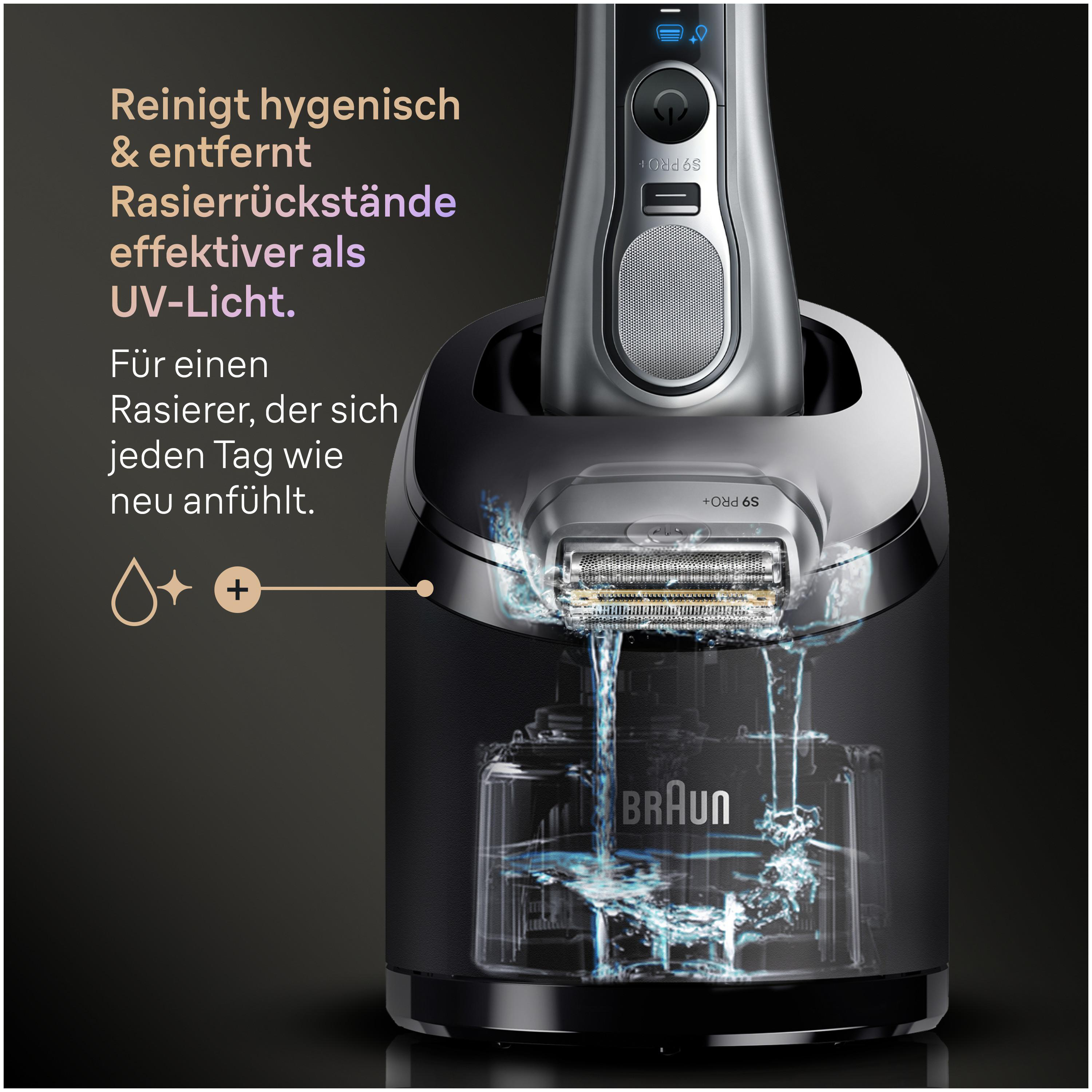 Ein Braun Rasierer steht in einer Reinigungsstation. Wasser fließt, das Braun-Logo ist sichtbar. Text lautet 'reinigt hygienisch'.